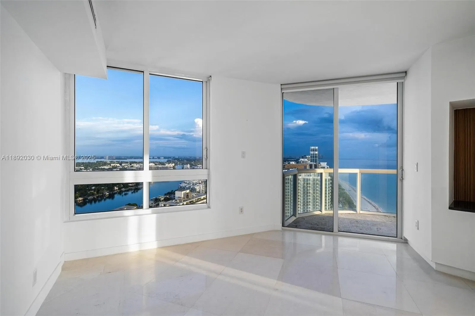 6365 Collins Ave, #2901