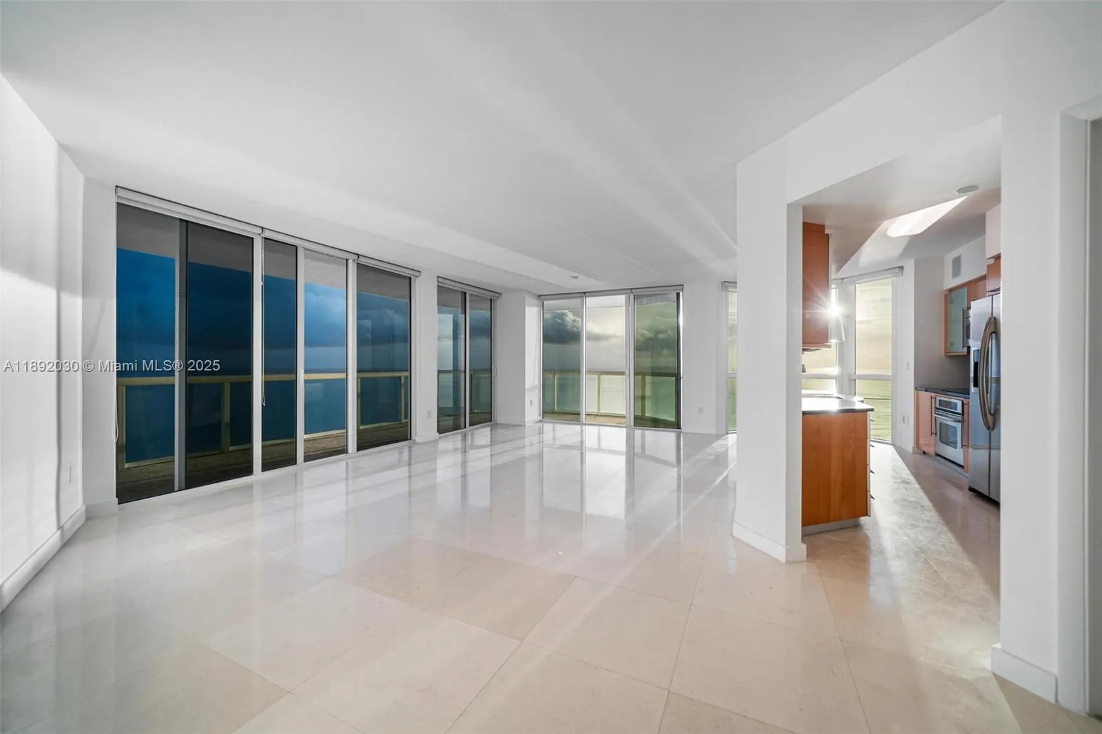 6365 Collins Ave, #2901