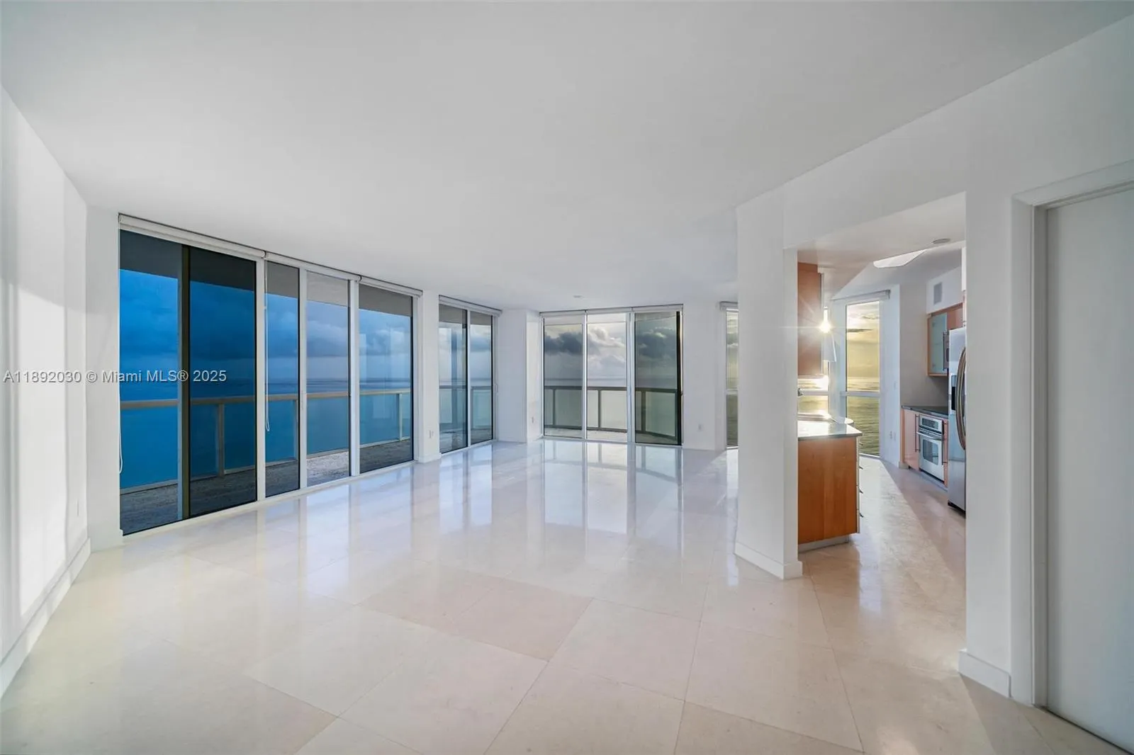 6365 Collins Ave, #2901