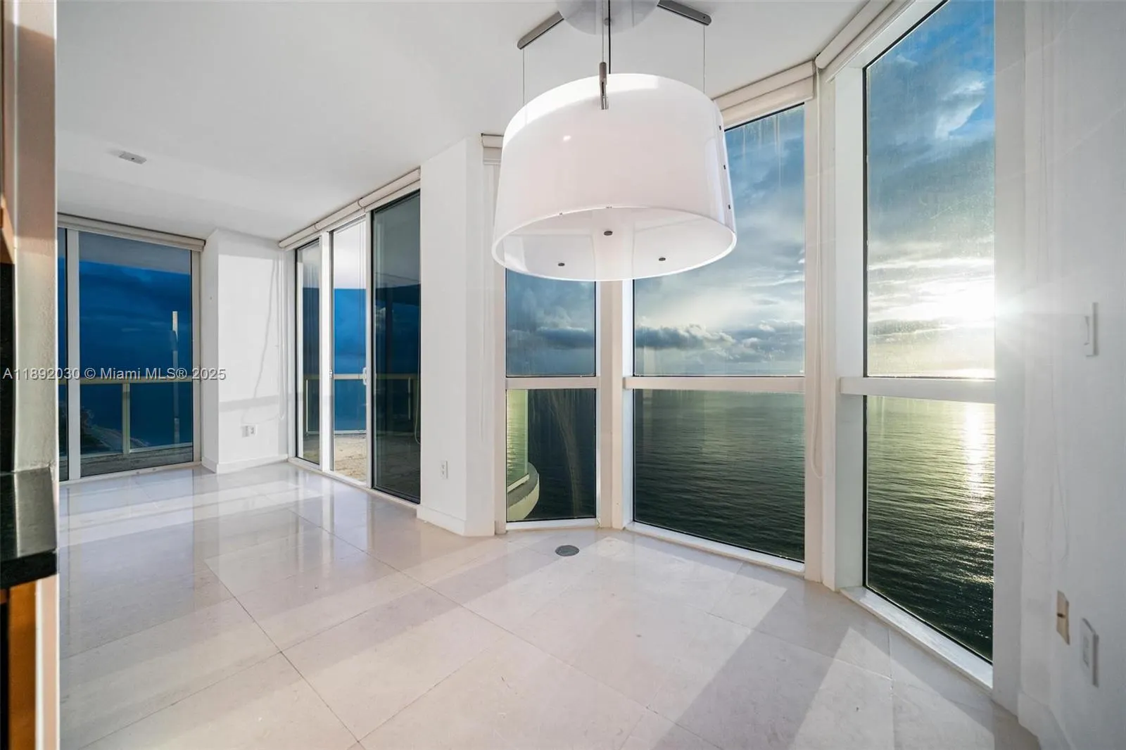 6365 Collins Ave, #2901