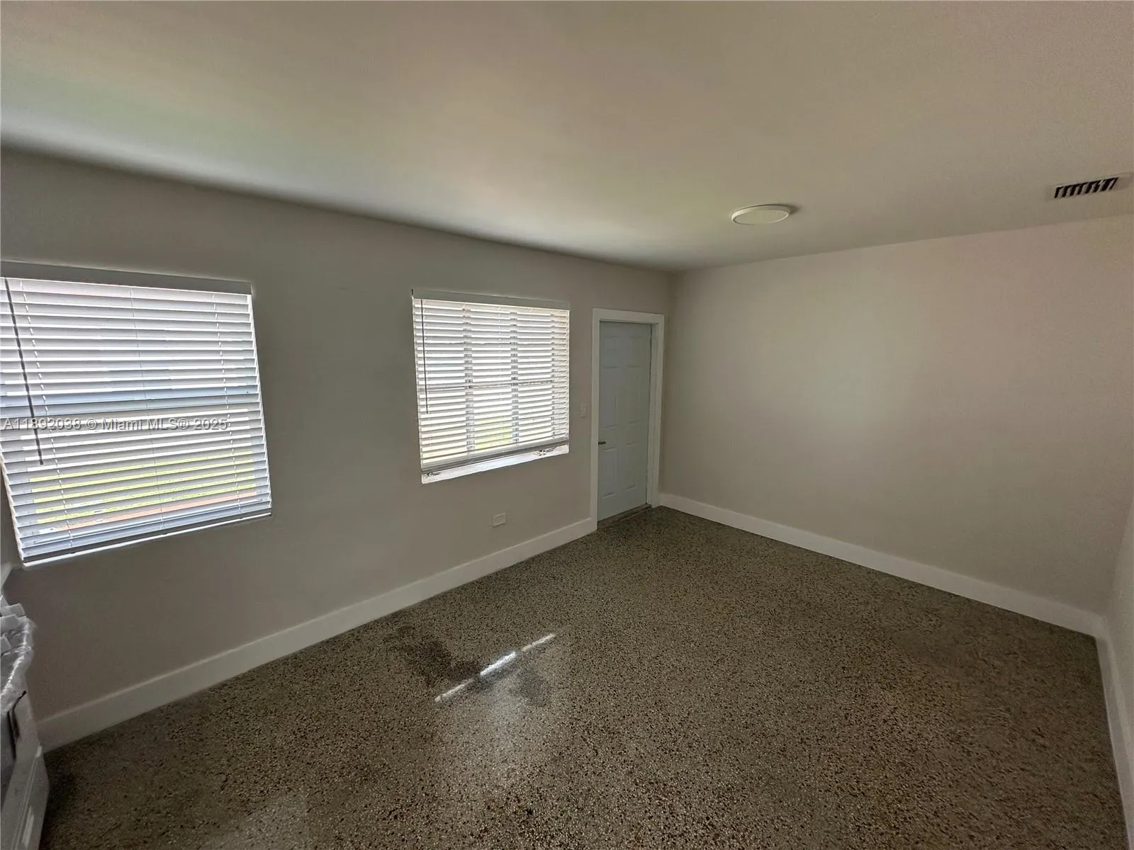 211 SW 18th Ave, #2