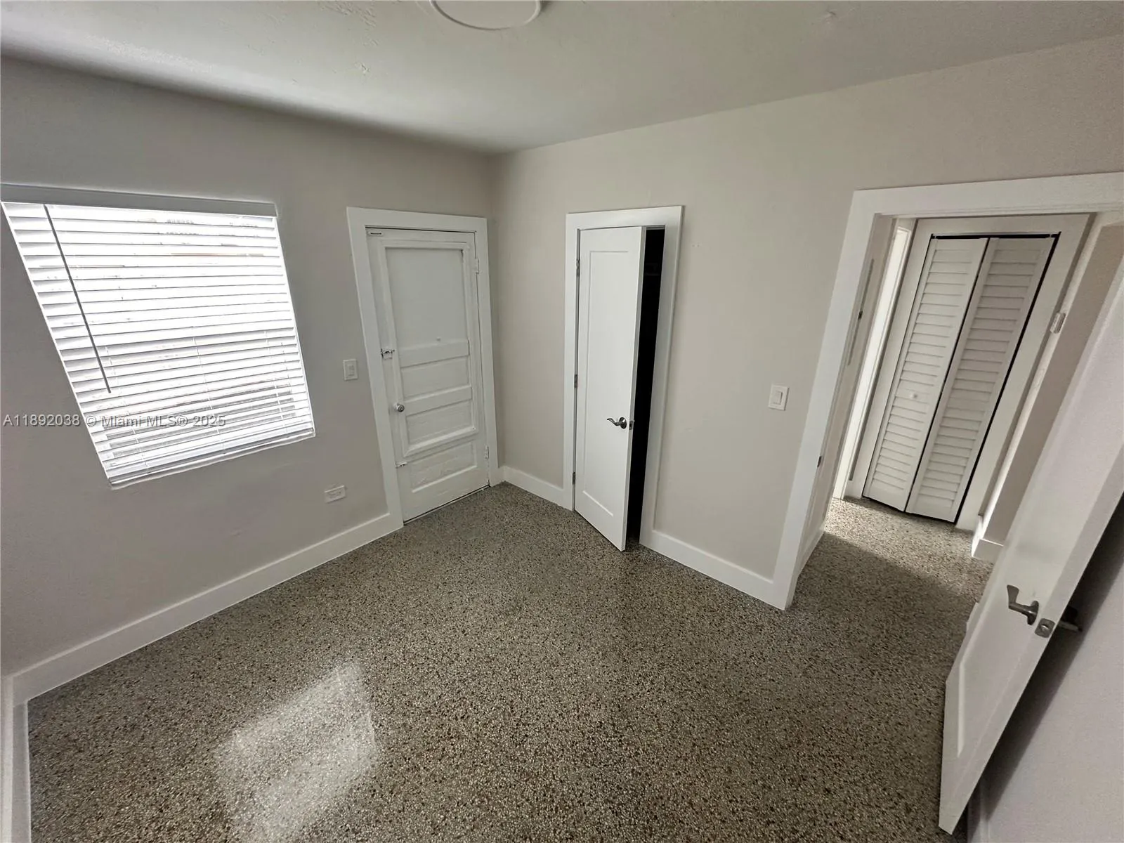 211 SW 18th Ave, #2