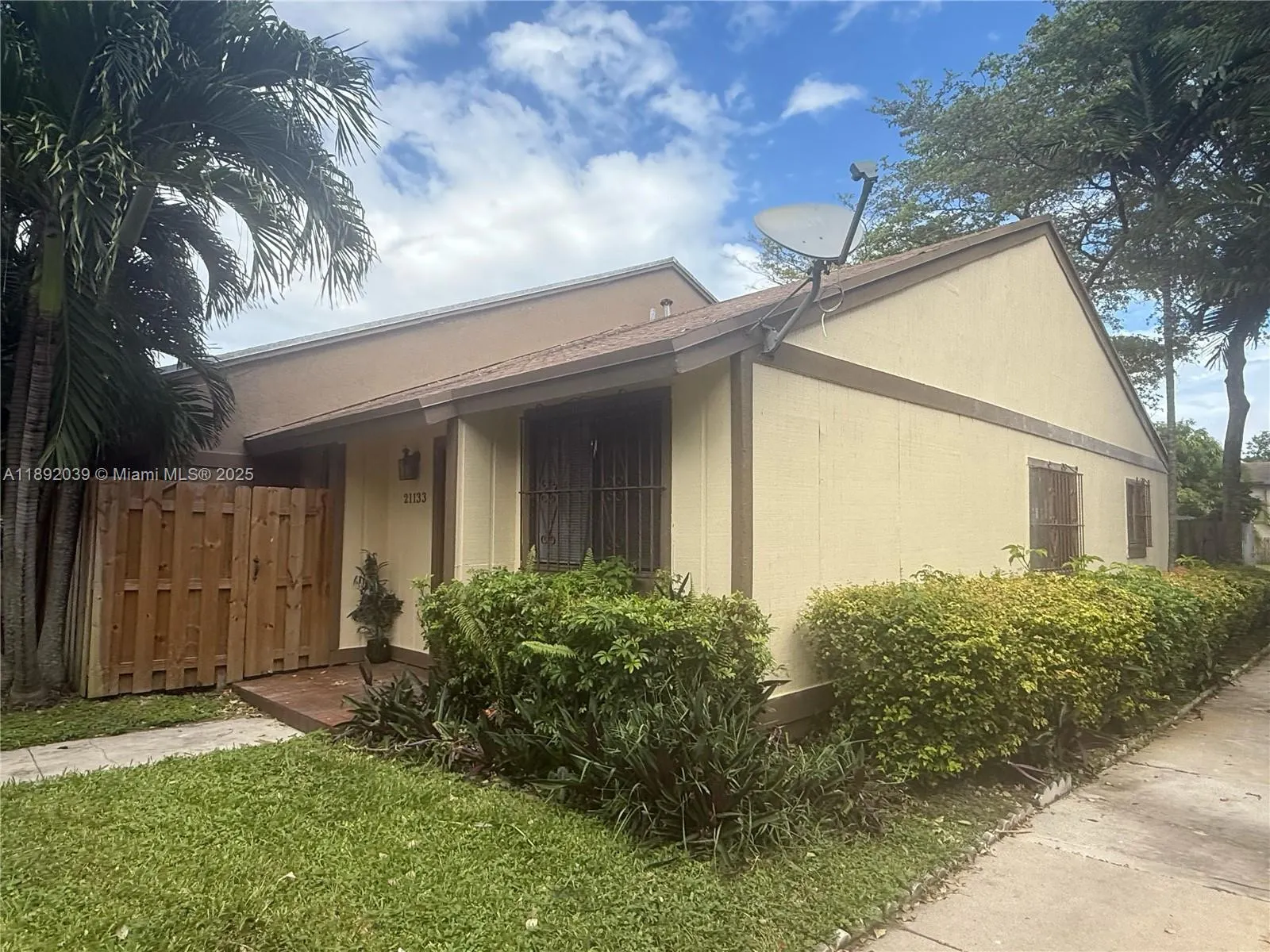 21133 NE 4th Ct