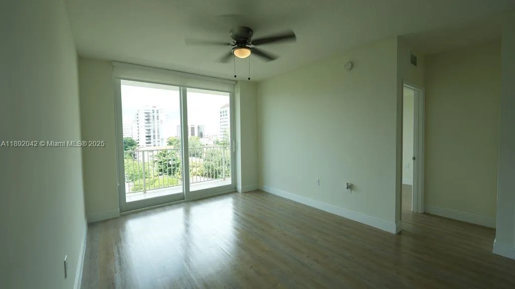 987 SW 37th Ave, #909