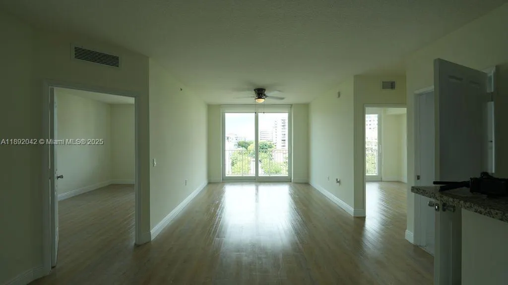 987 SW 37th Ave, #909