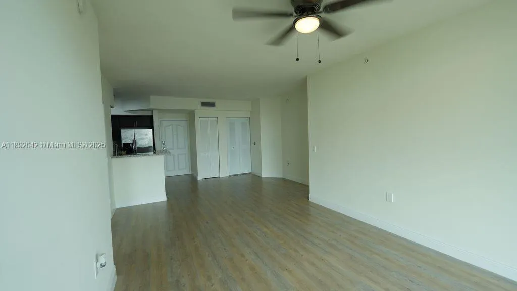 987 SW 37th Ave, #909