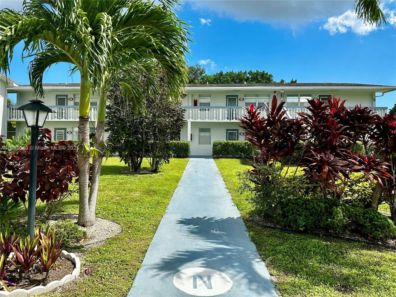 213 Oakridge  N, #213