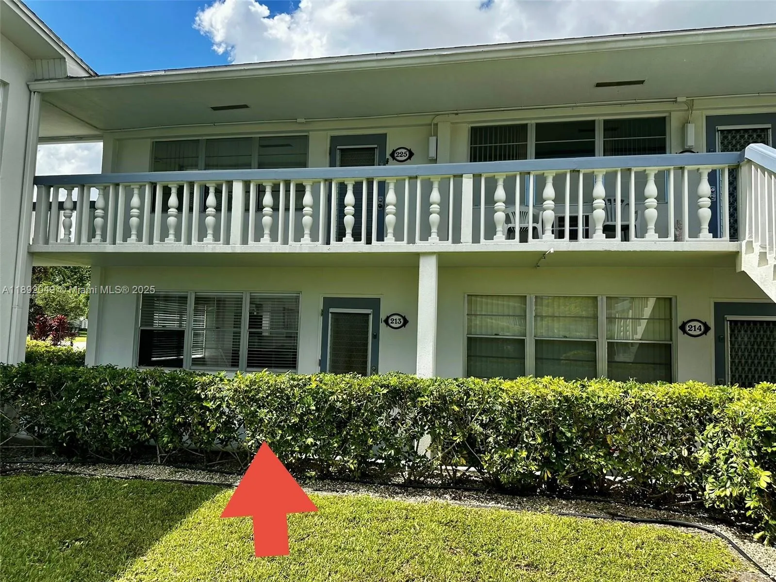 213 Oakridge  N, #213