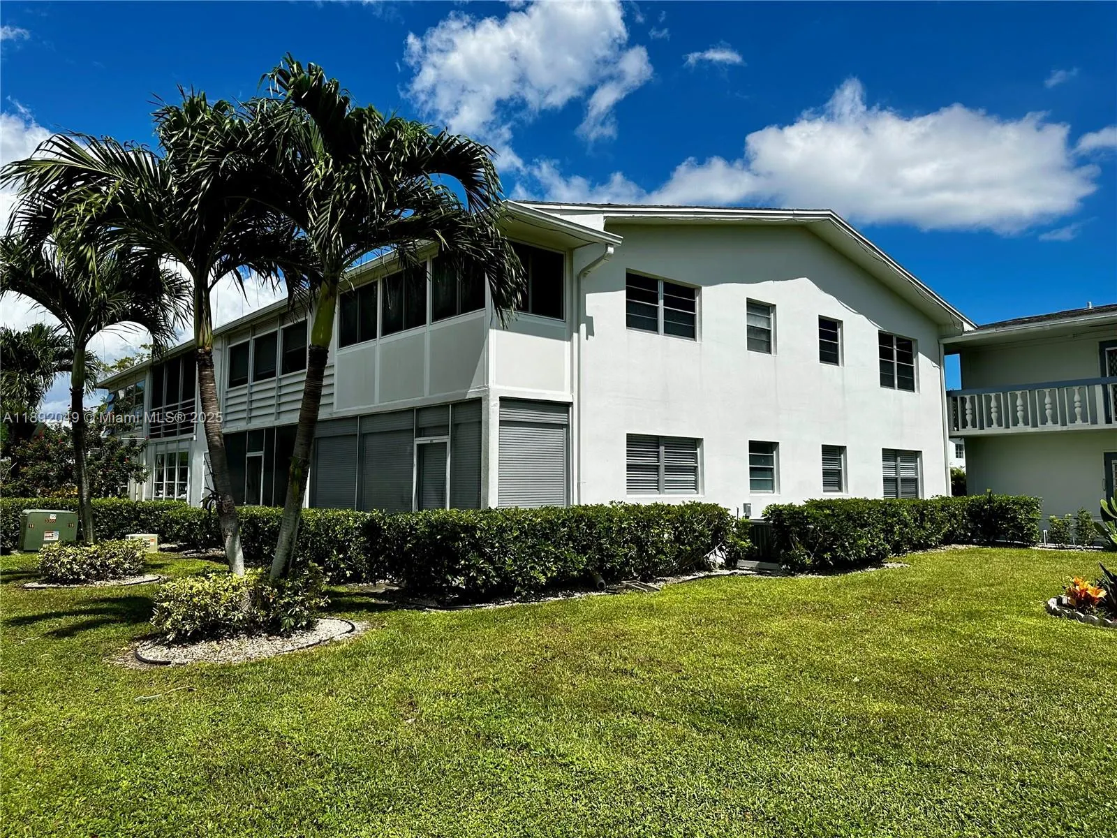 213 Oakridge  N, #213