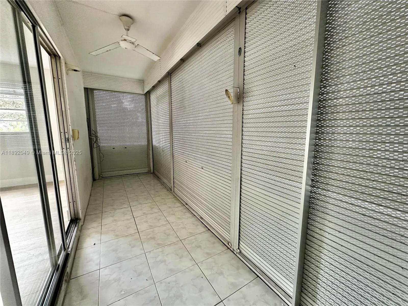 213 Oakridge  N, #213