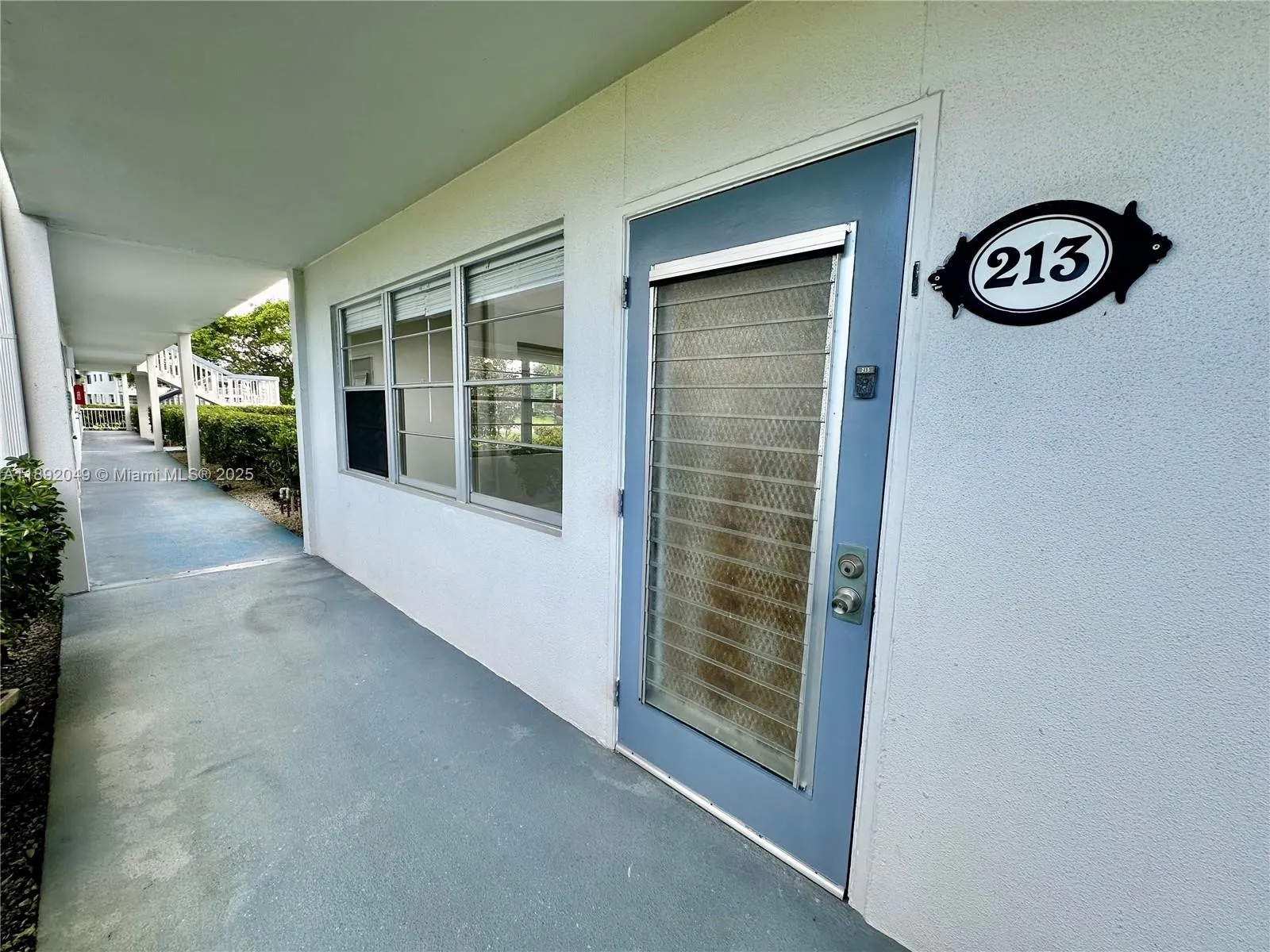 213 Oakridge  N, #213