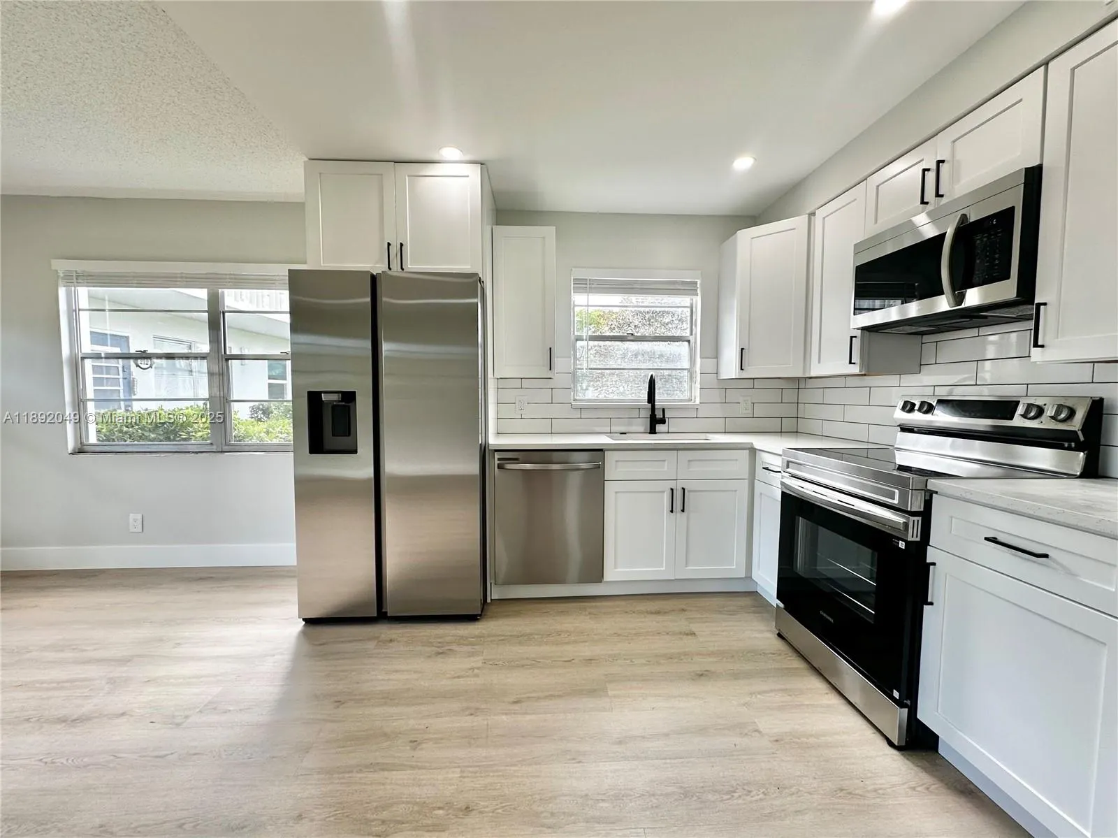 213 Oakridge  N, #213