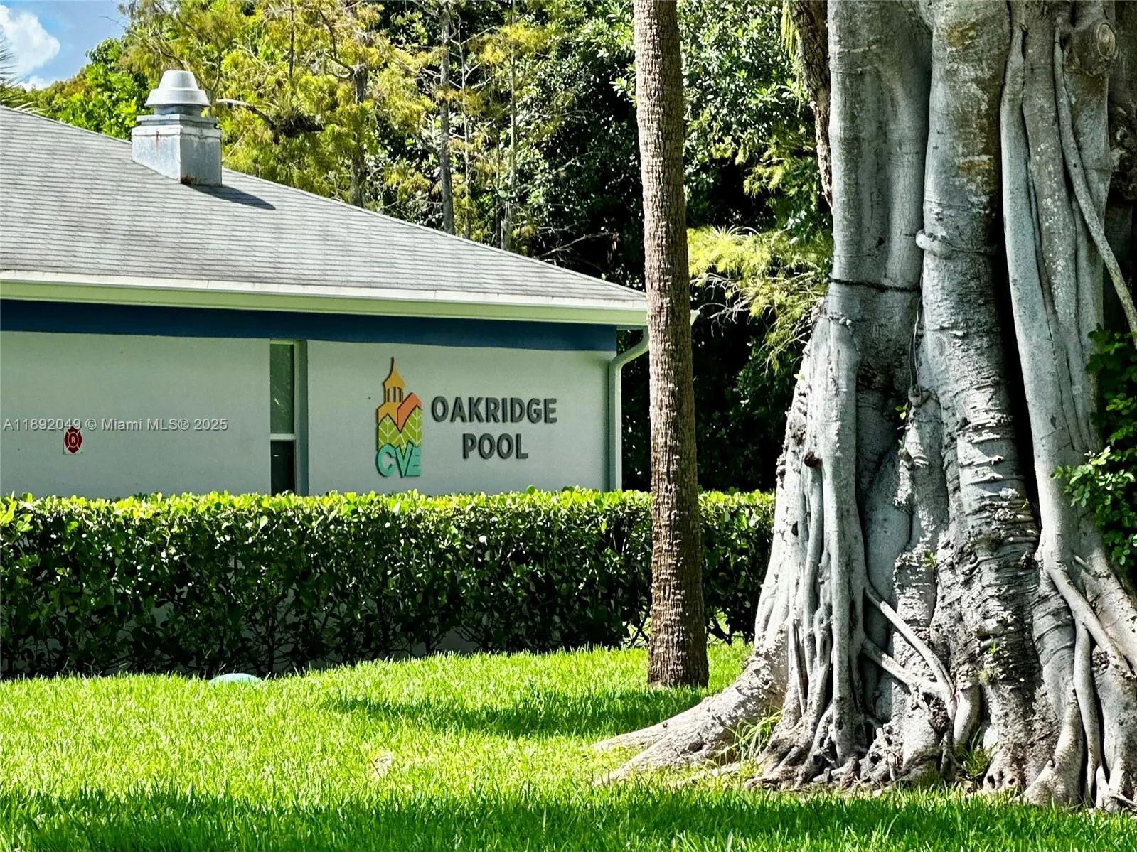 213 Oakridge  N, #213