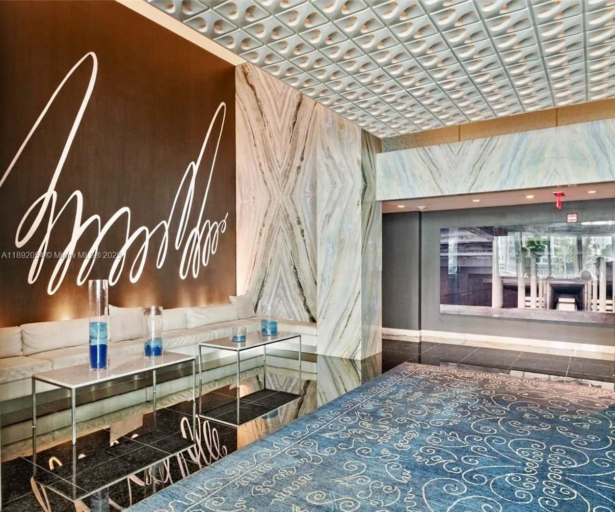 325 S Biscayne Blvd, #3917