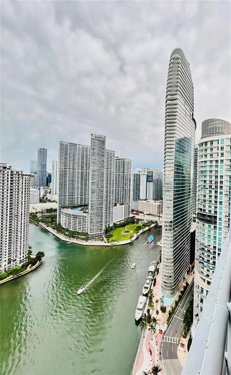325 S Biscayne Blvd, #3917