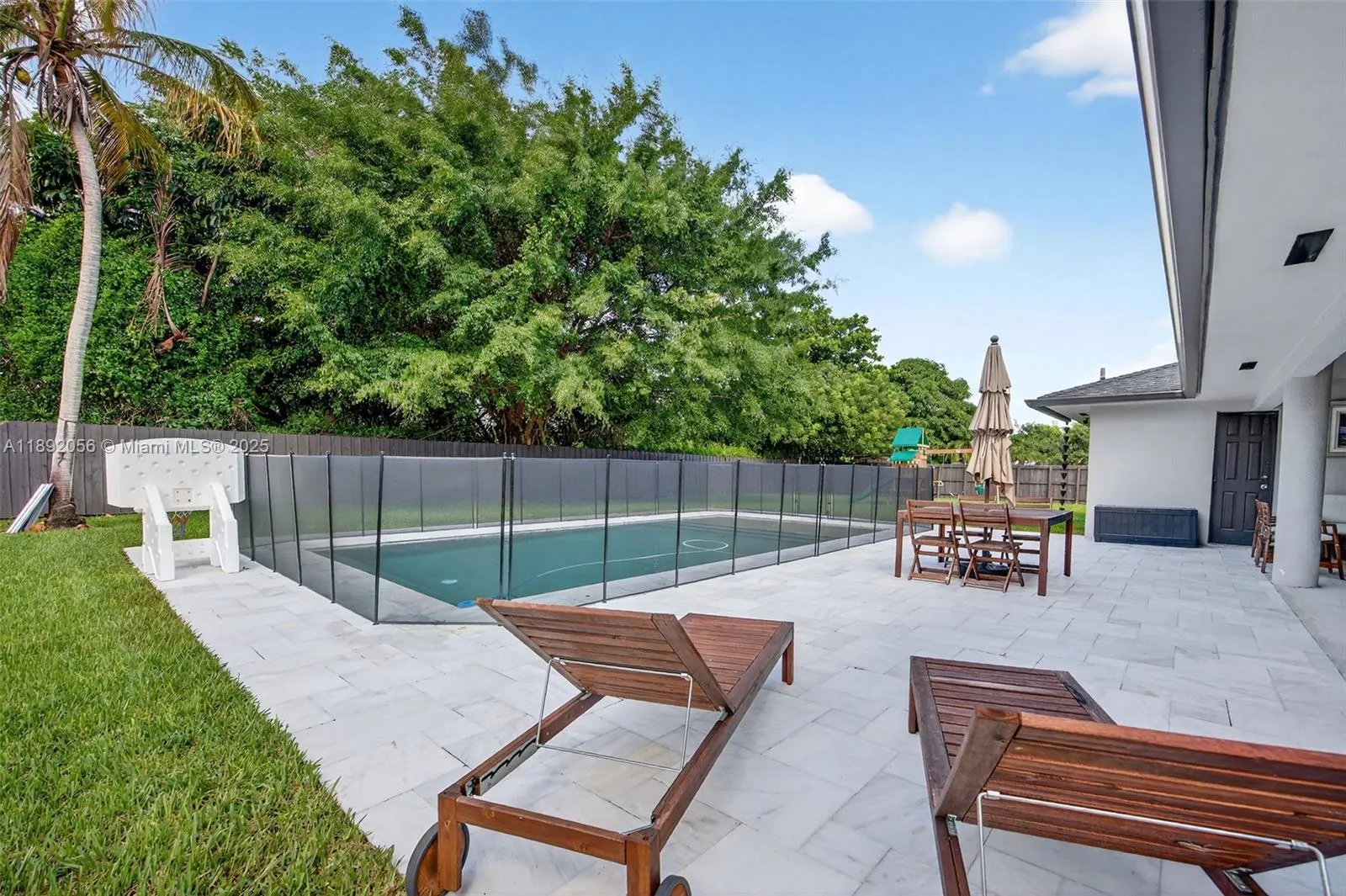 17500 SW 93rd Pl