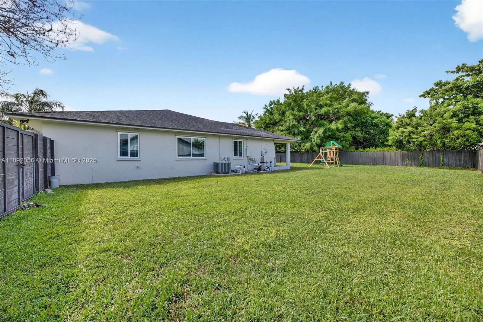 17500 SW 93rd Pl