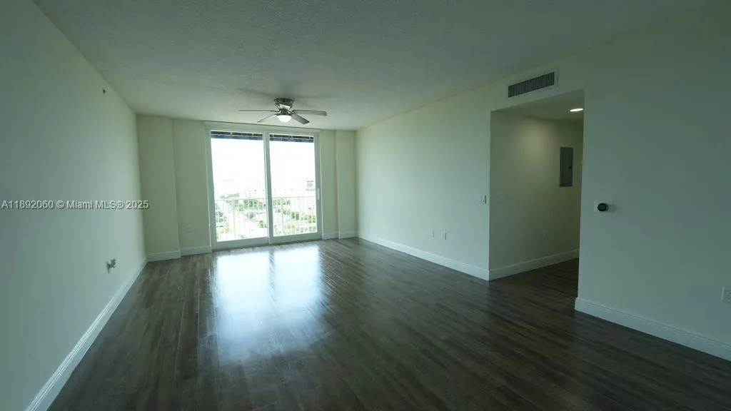 987 SW 37th Ave, #610