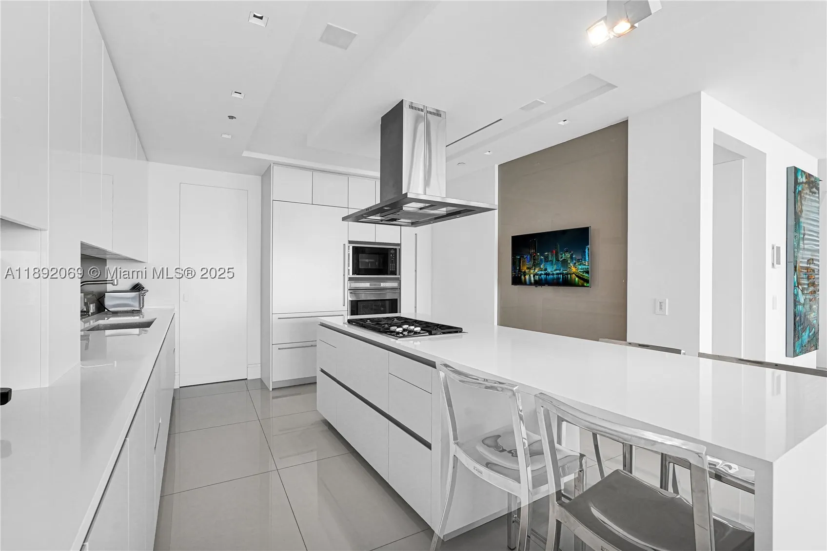 9701 Collins Ave #2103S