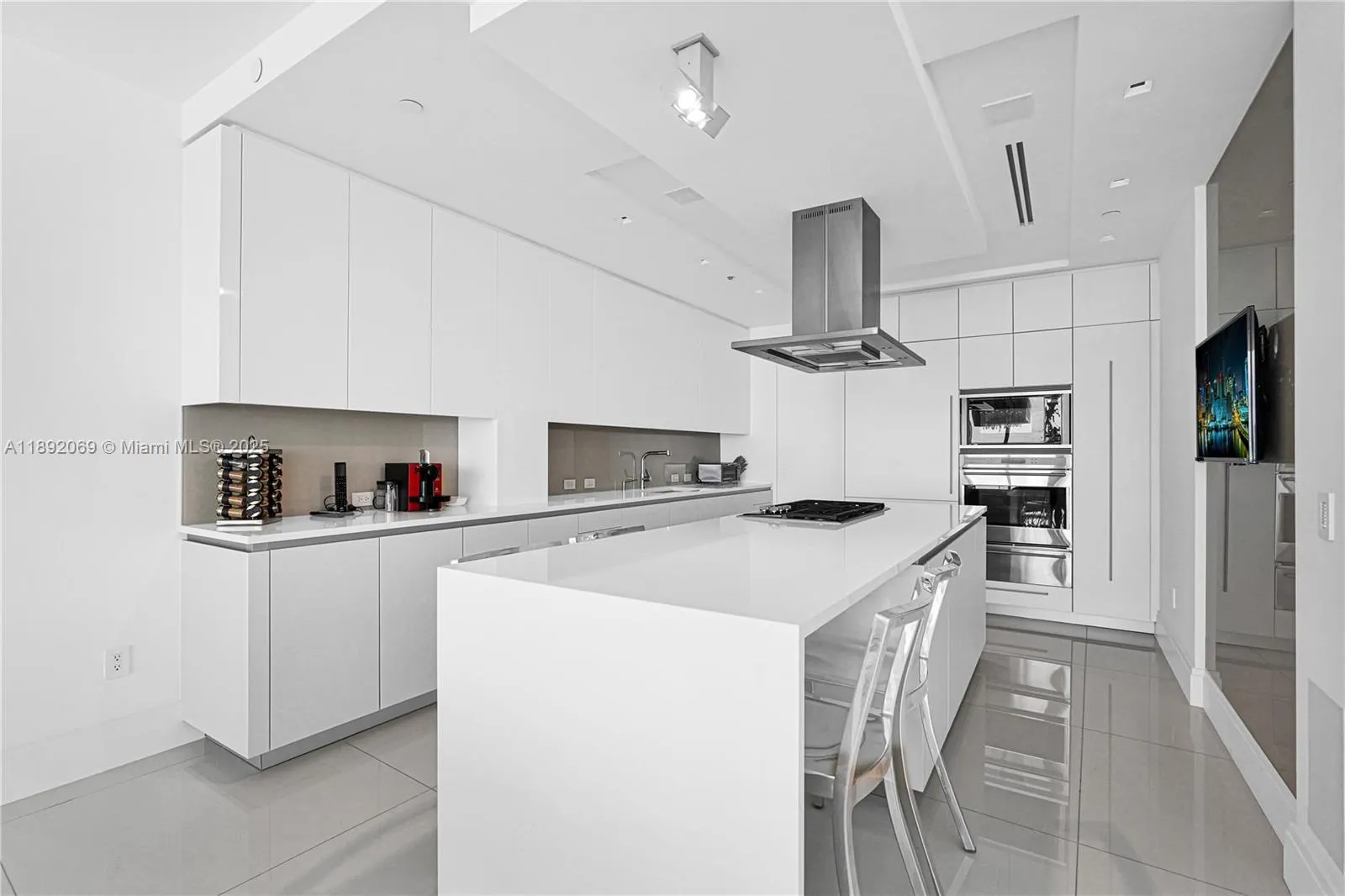 9701 Collins Ave, #2103S