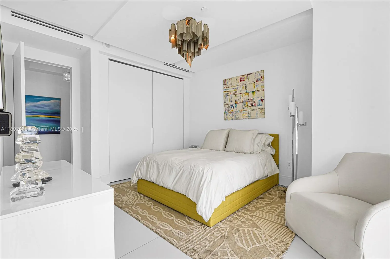 9701 Collins Ave, #2103S