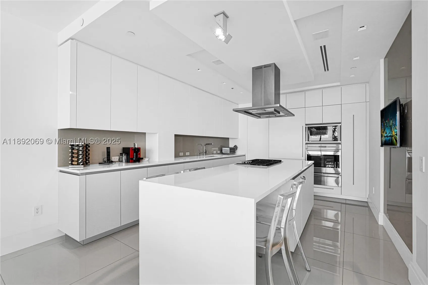 9701 Collins Ave #2103S
