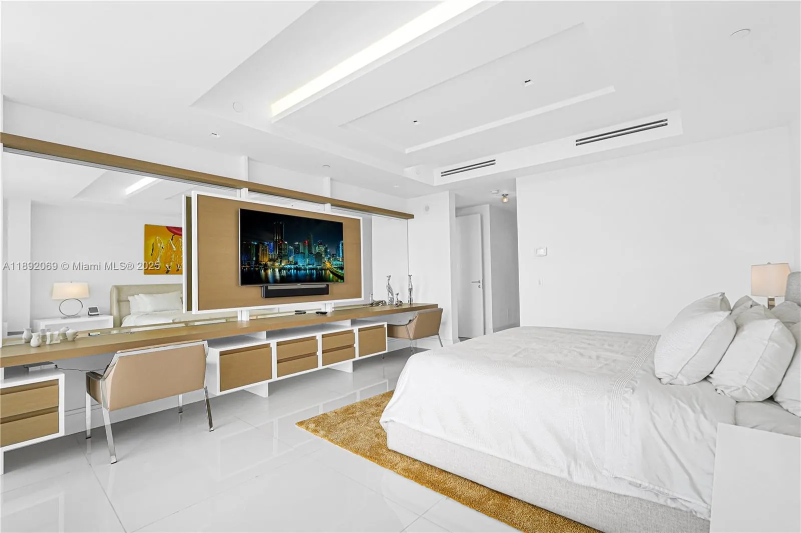 9701 Collins Ave, #2103S