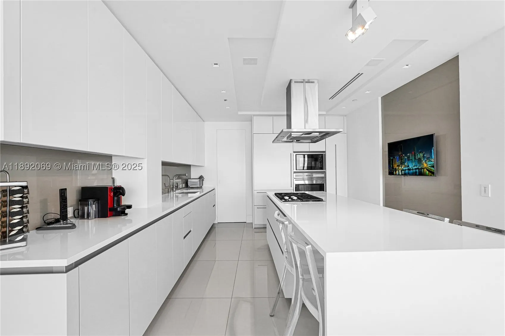 9701 Collins Ave #2103S