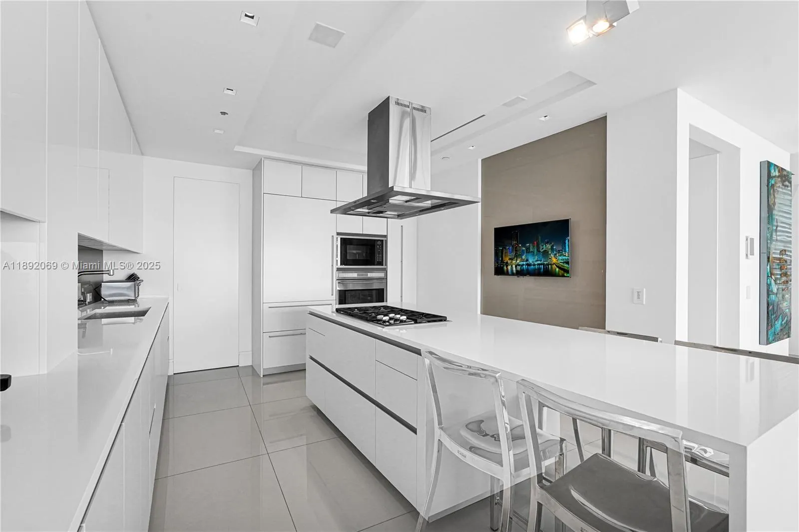 9701 Collins Ave, #2103S