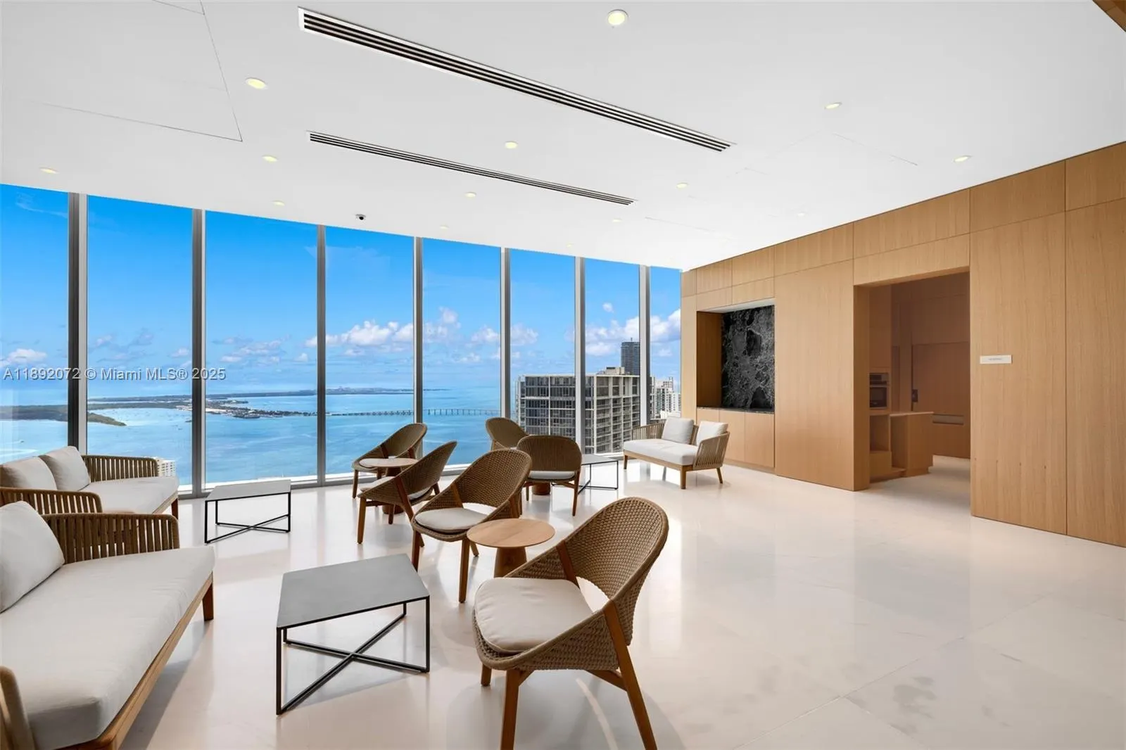 300 Biscayne Blvd Way, #1005