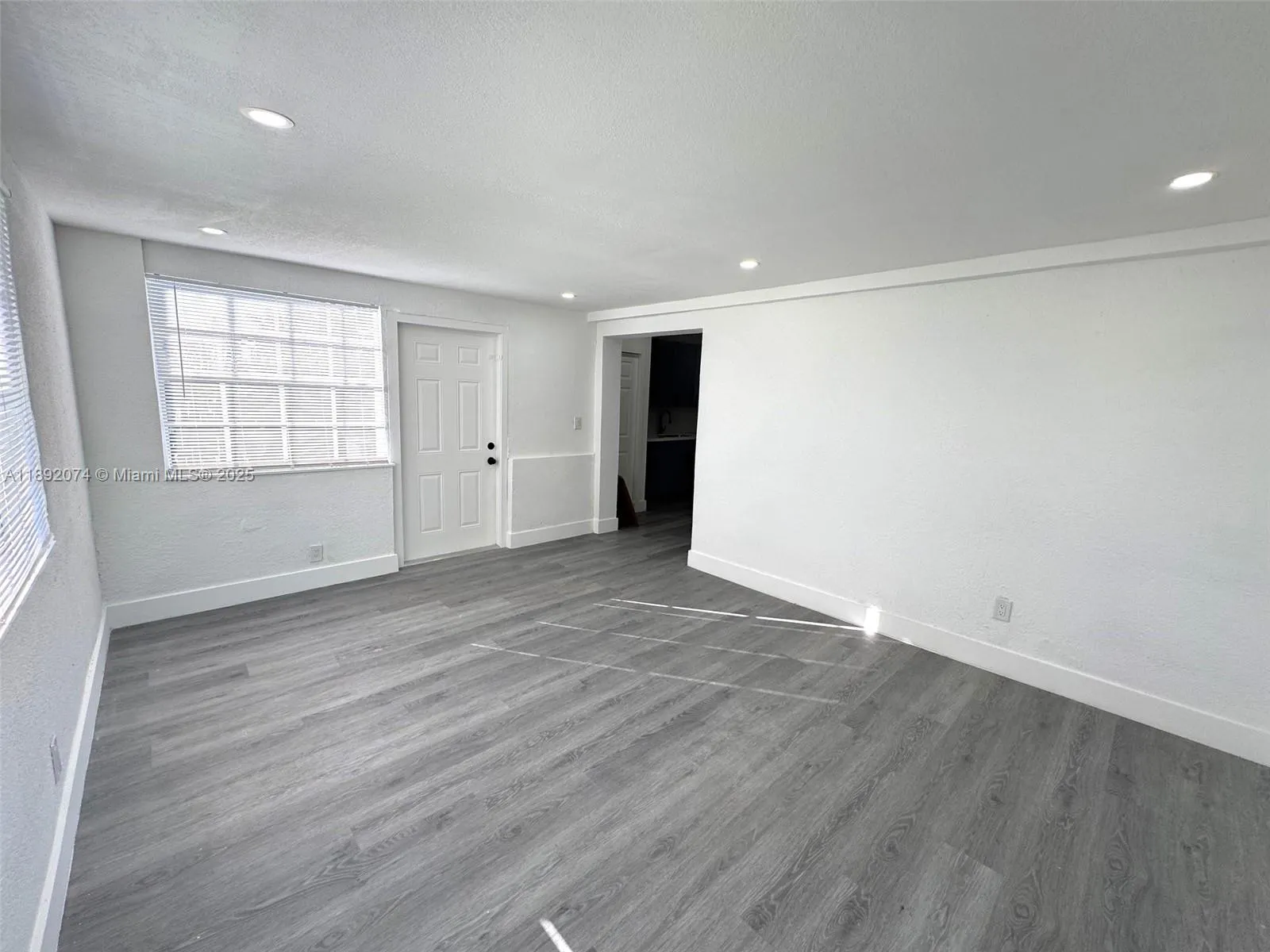 9221 Broad Manor Rd