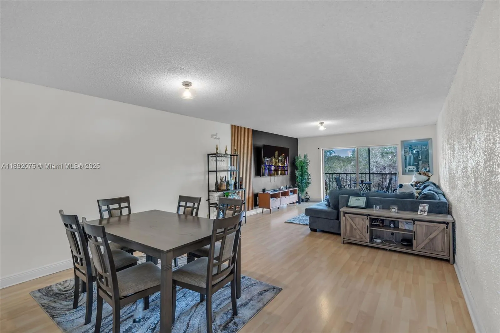 6100 S Falls Cir Dr, #410