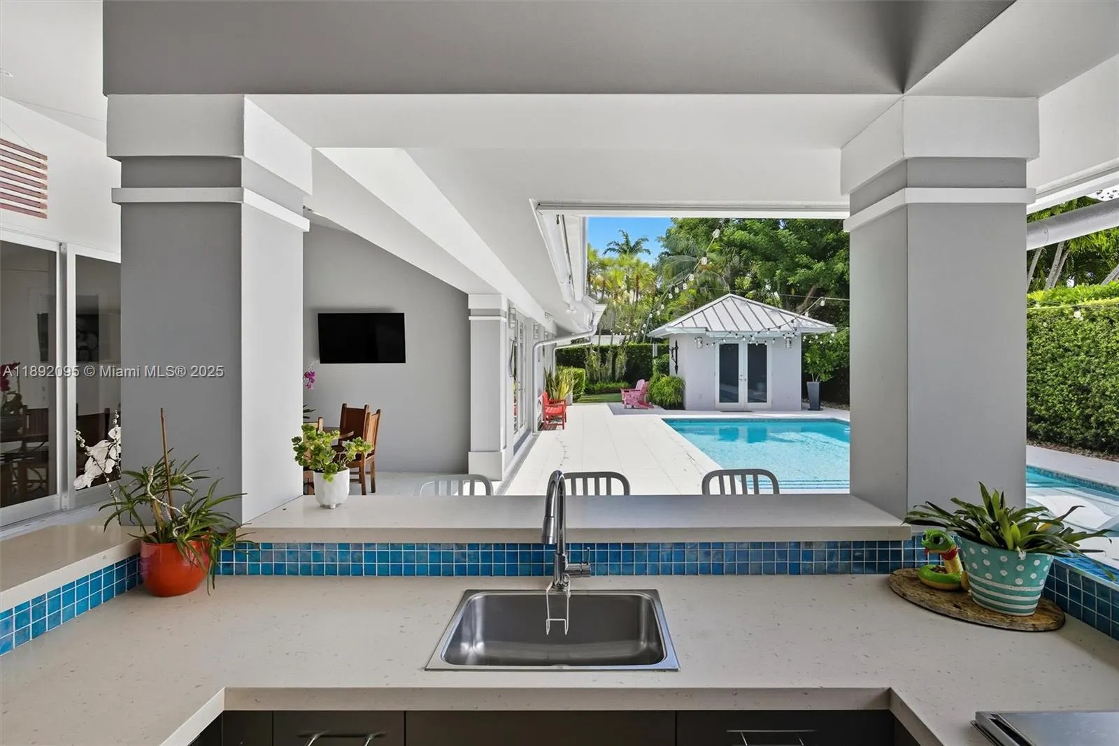 5800 SW 99th Ter