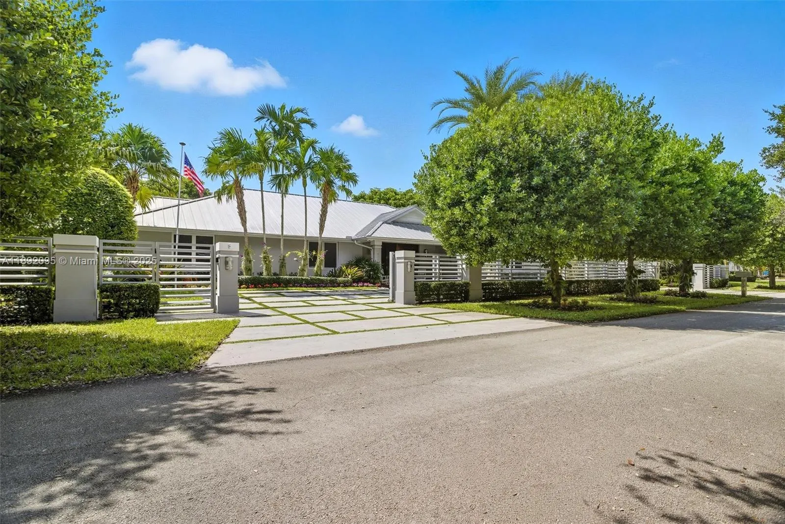 5800 SW 99th Ter