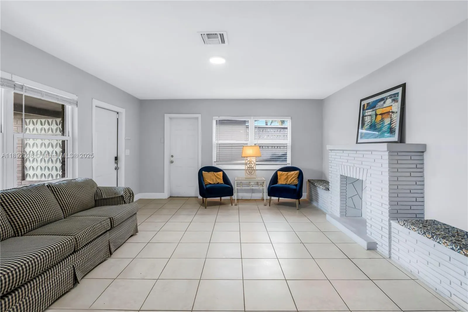 312 NW 35th St