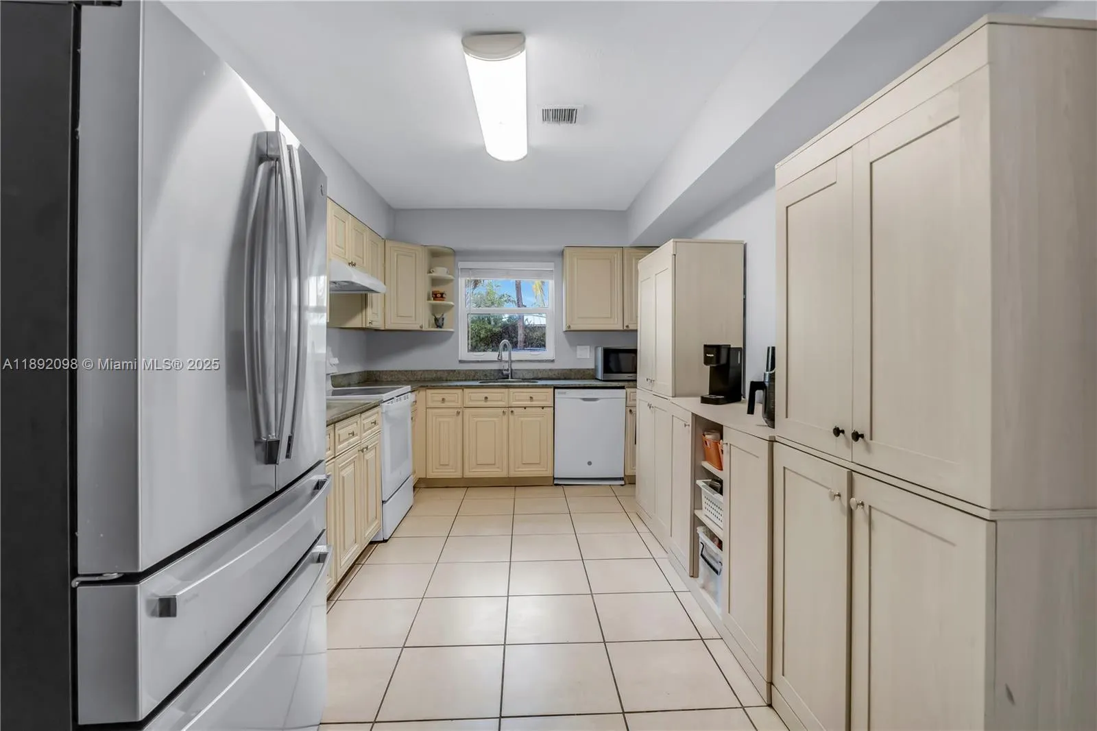 312 NW 35th St