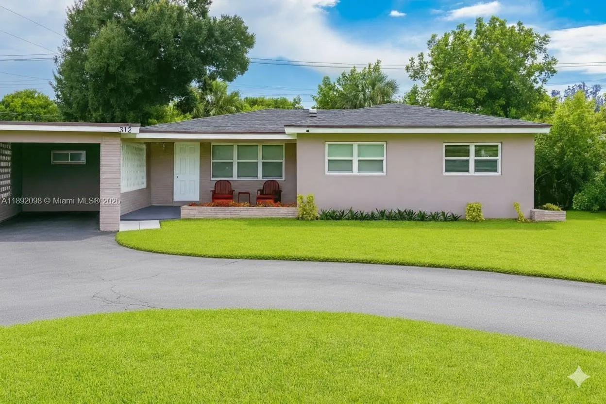 312 NW 35th St