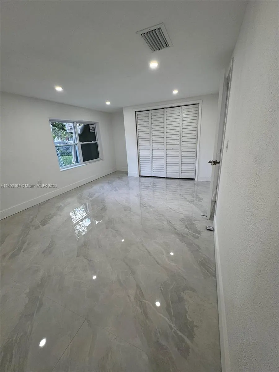 13720 NW 4th Ct