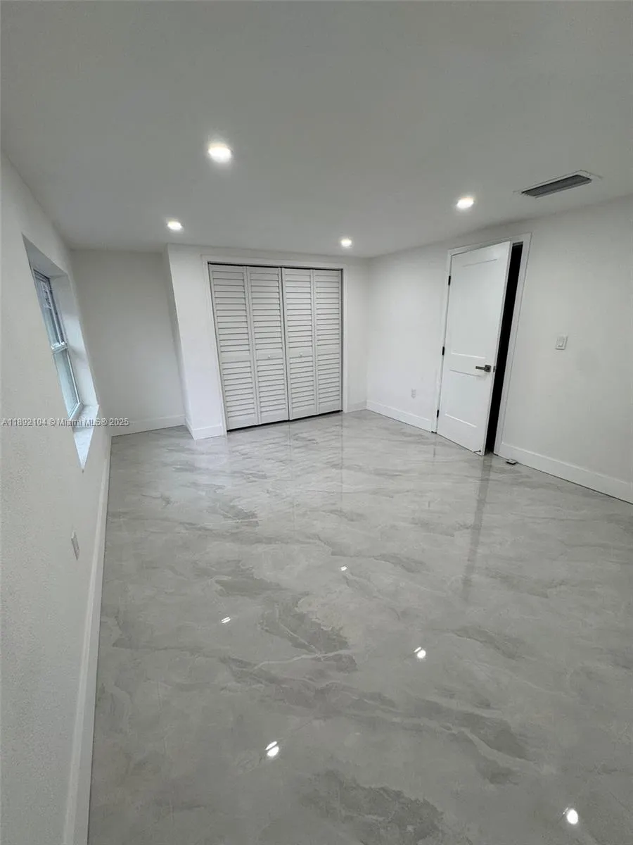 13720 NW 4th Ct