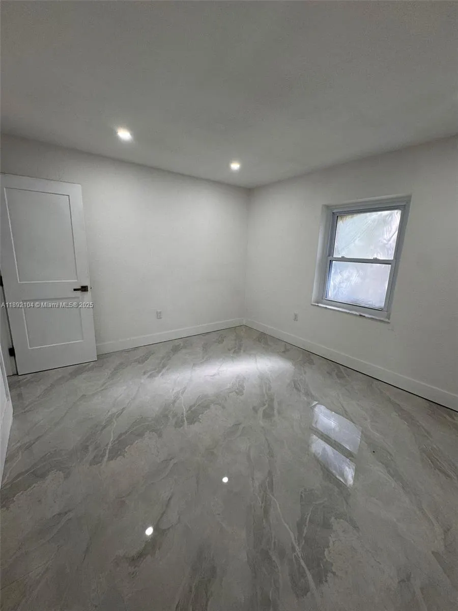 13720 NW 4th Ct