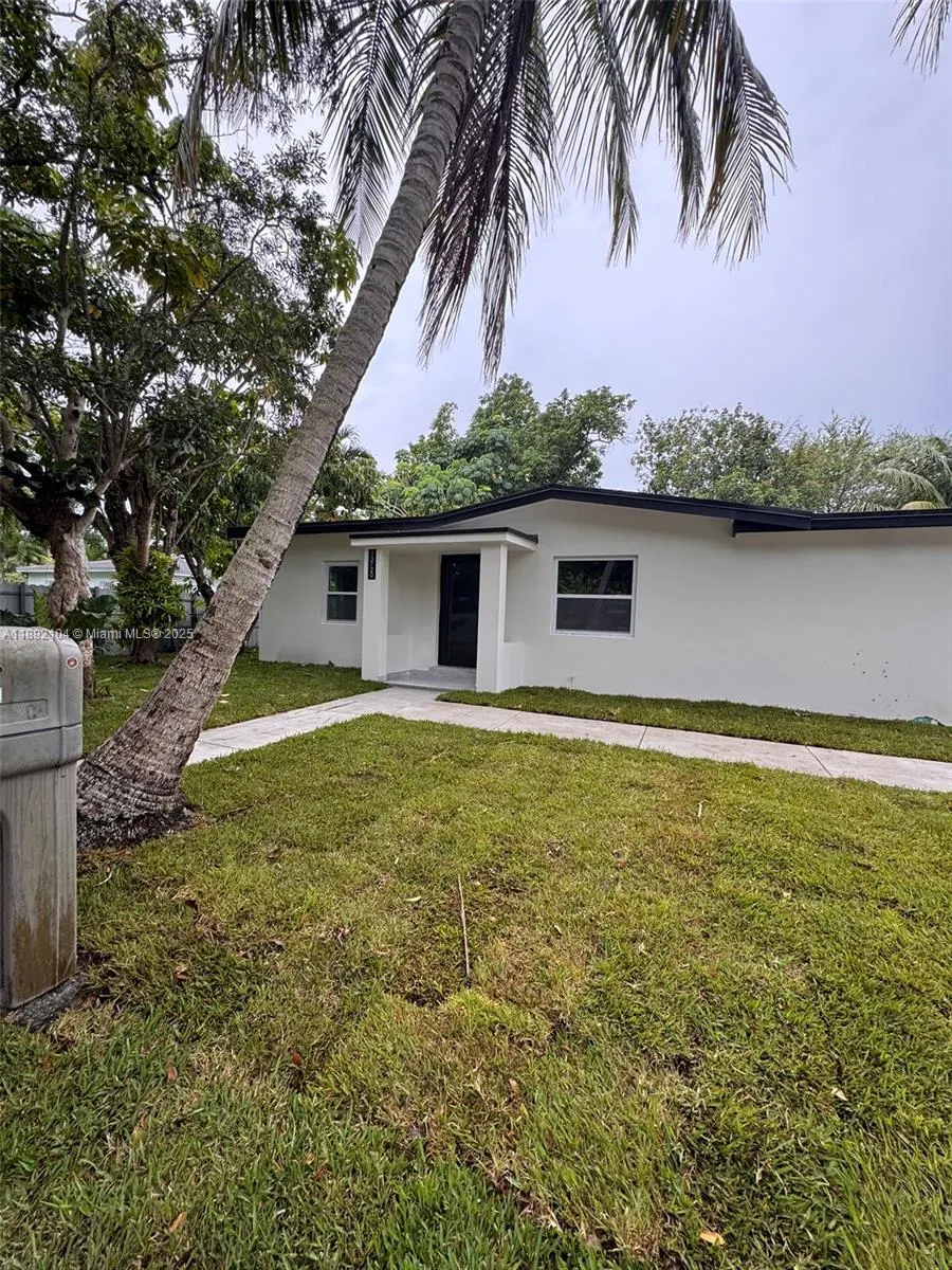 13720 NW 4th Ct