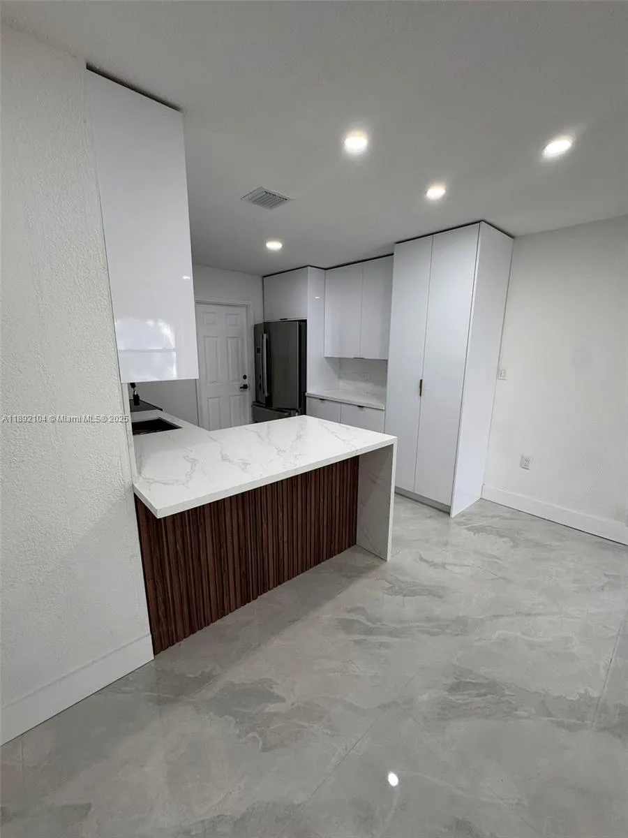 13720 NW 4th Ct