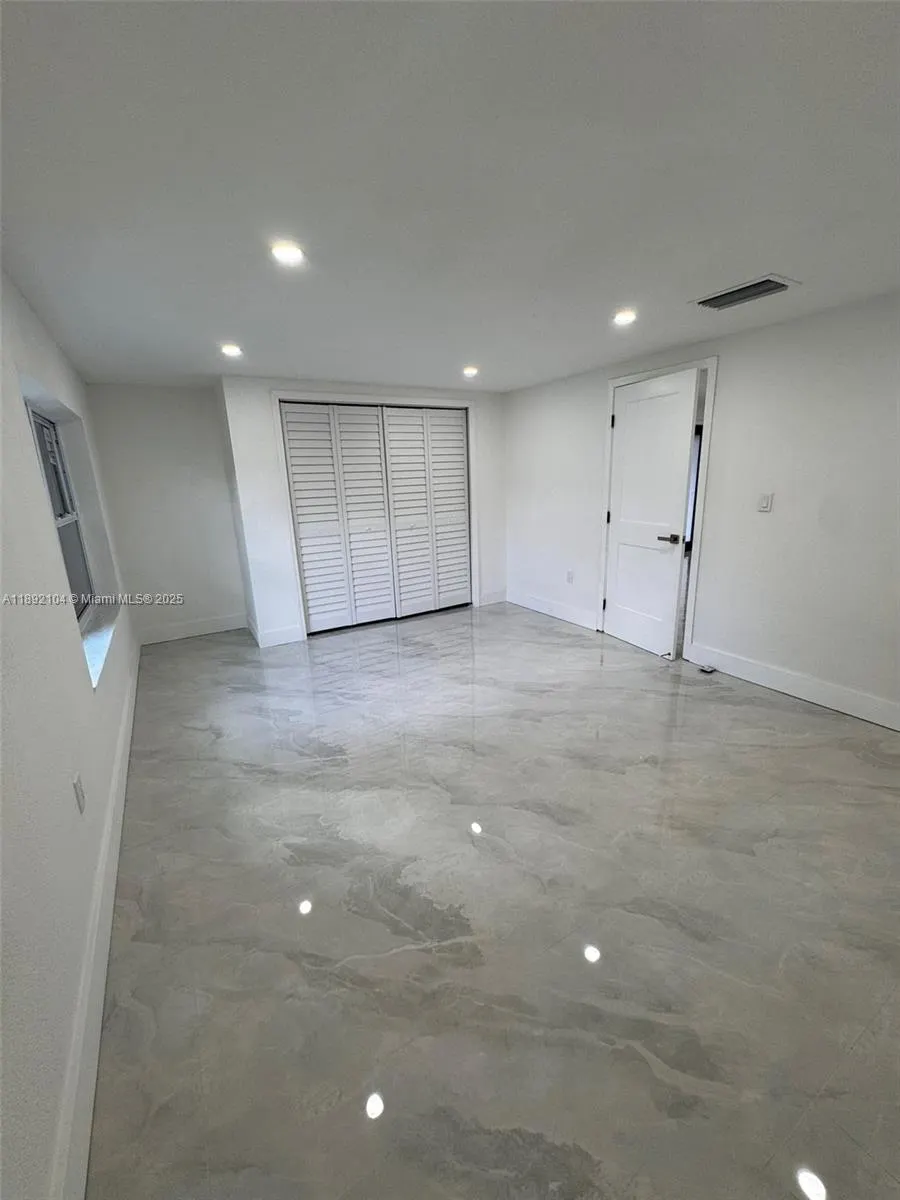 13720 NW 4th Ct