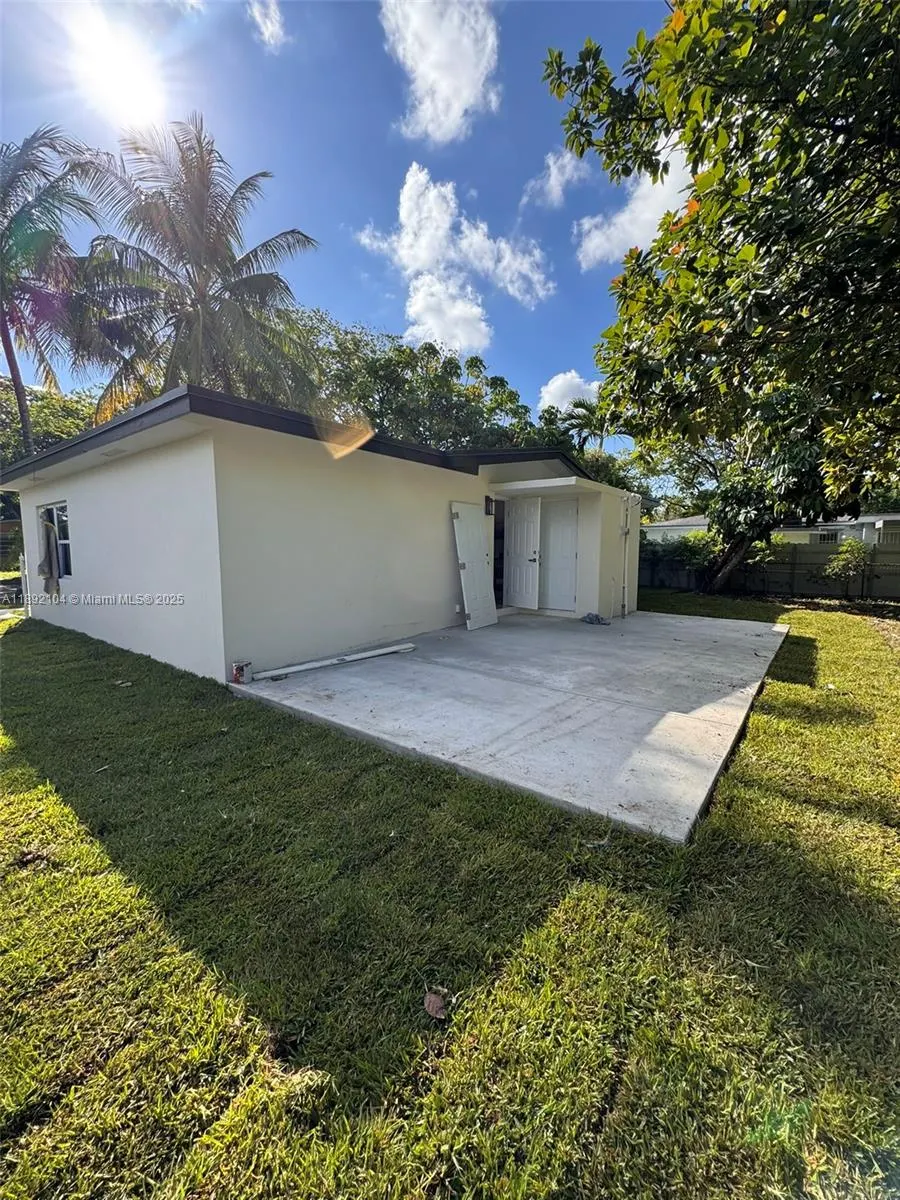 13720 NW 4th Ct