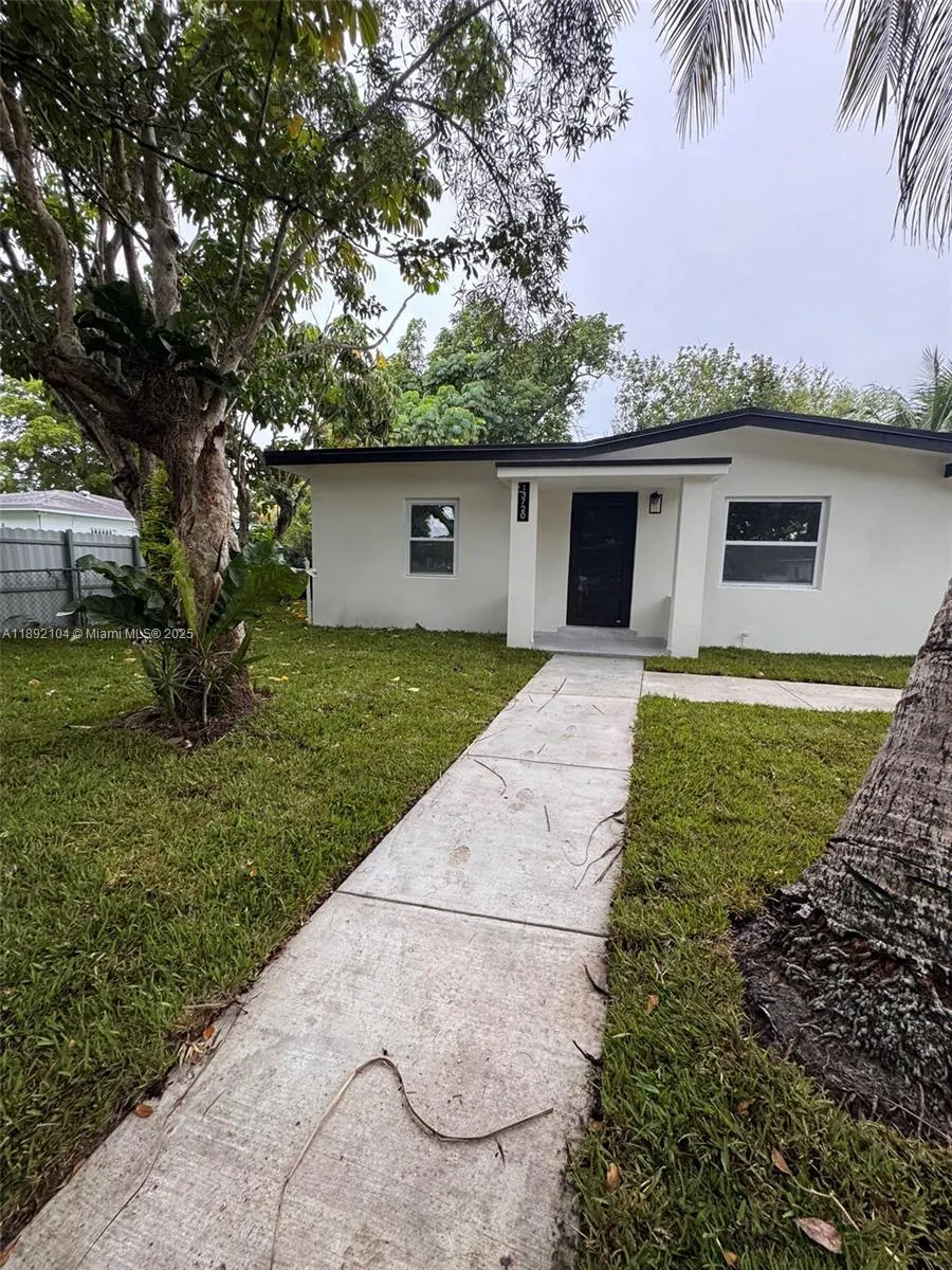 13720 NW 4th Ct
