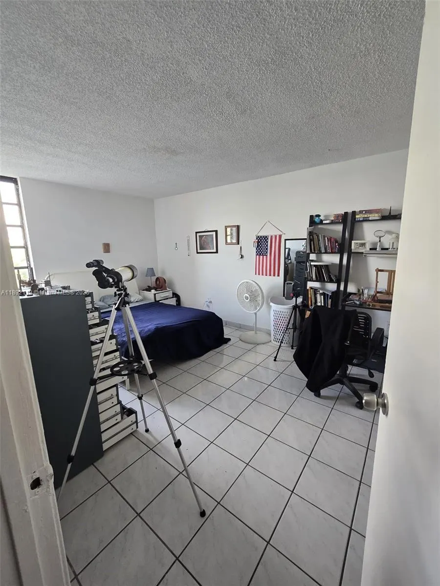 9688 Fontainebleau Blvd, #409