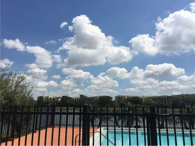 9688 Fontainebleau Blvd, #409