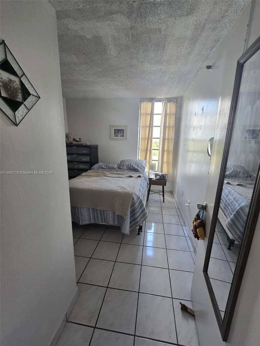 9688 Fontainebleau Blvd, #409