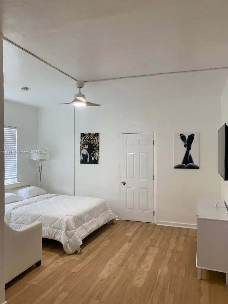 545 Michigan Ave, #2