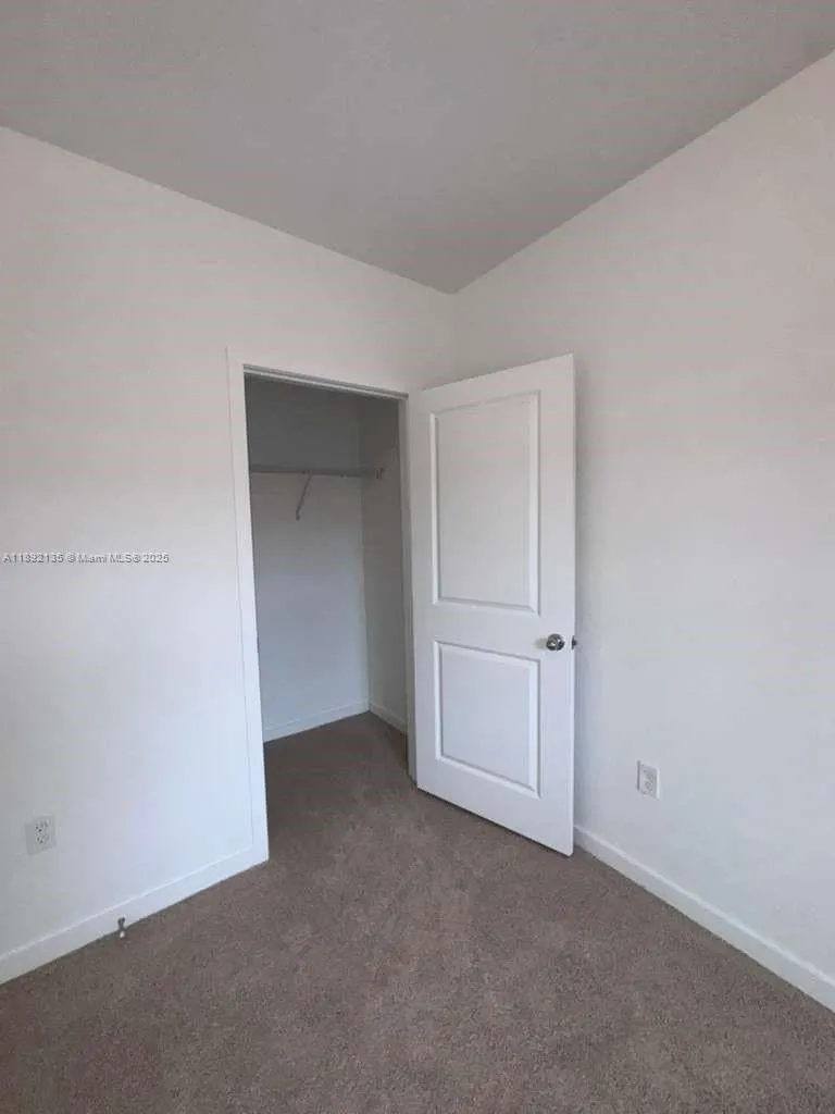 1549 NE 3 AVENUE, #0